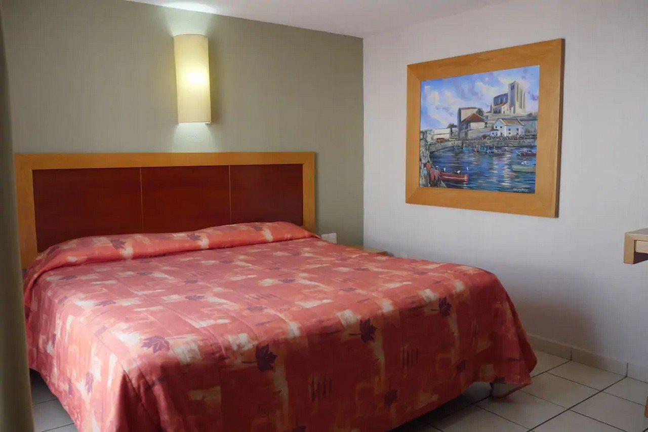 Hotel Qualitel Centro Historico 莫雷利亚 外观 照片