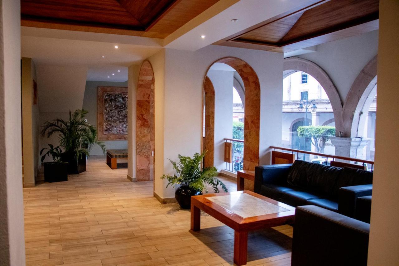 Hotel Qualitel Centro Historico 莫雷利亚 外观 照片