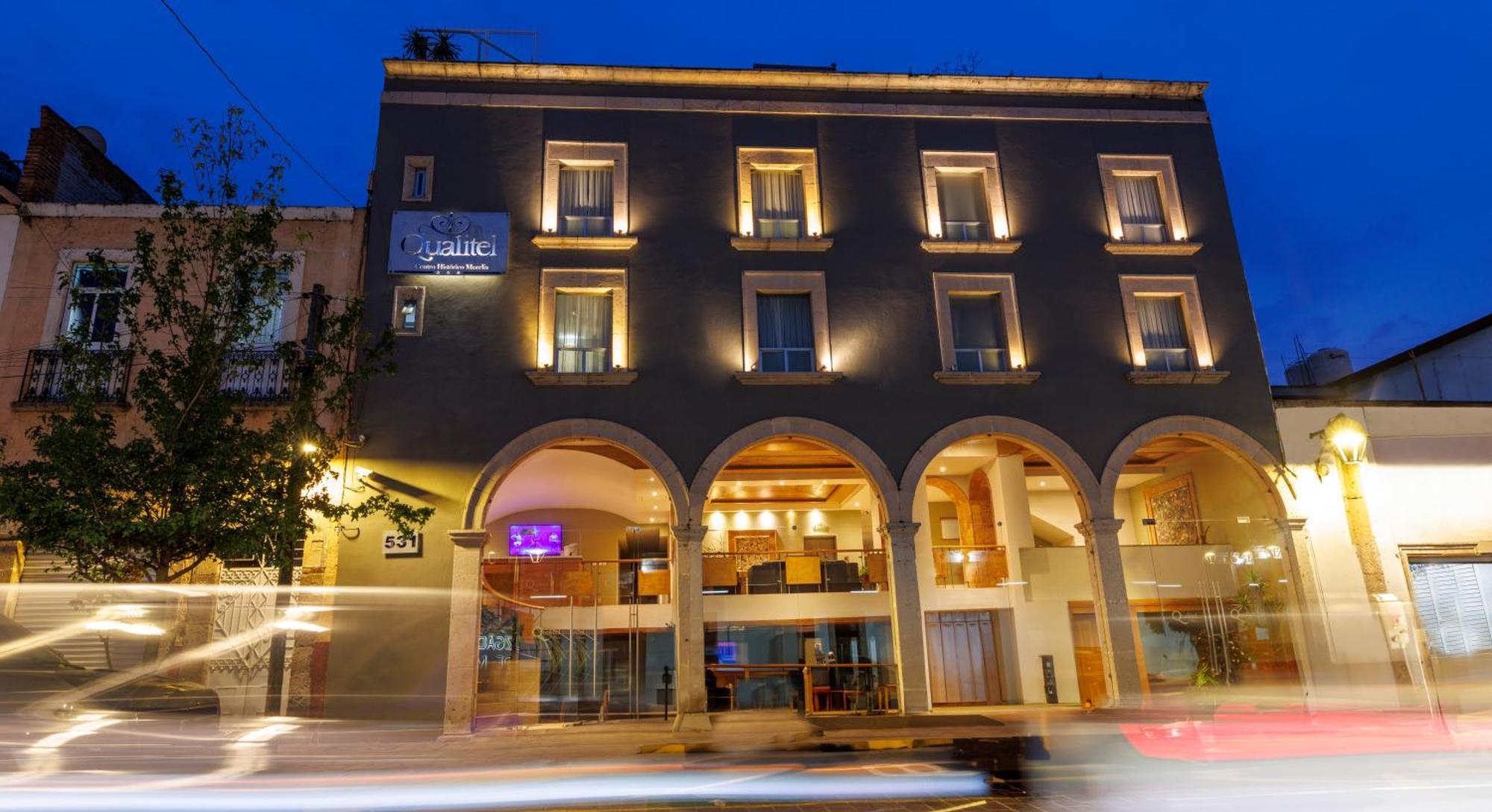 Hotel Qualitel Centro Historico 莫雷利亚 外观 照片